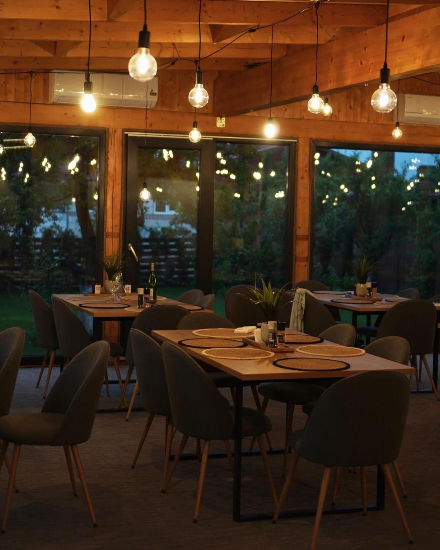 Agropa Garden Hotel Prundul Birgaului Buitenkant foto